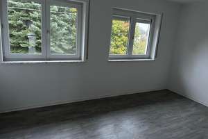 Wohnungspaket in Dresden-Kleinzschachwitz: 2 × 2-Zimmer + 2 Garagen | 115 m2 | 1 Wohnung frei – Wilhelm-Bölsche-Straße 26, 1259 Kleinzschachwitz, Dresden – Vorschaubild 2