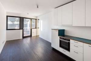 Wohnen mit Spreeblick: Moderne 2-Zimmer-Wohnung mit Balkon und Aufzug – Stralauer Allee 13 A, 10245 Friedrichshain, Berlin – Vorschaubild 10