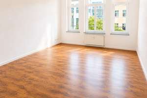Große und helle, 4-Zimmer-Wohnung, Halberstädter Straße