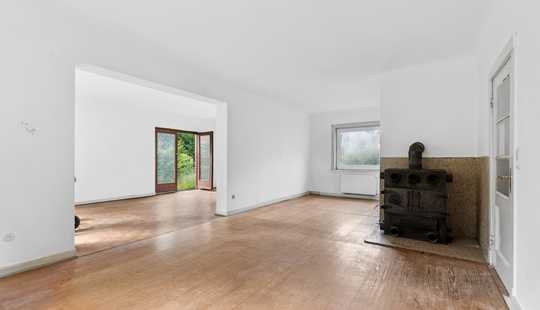 Bild von Historischer Altbau auf traumhaft eingewachsenem Grundstück