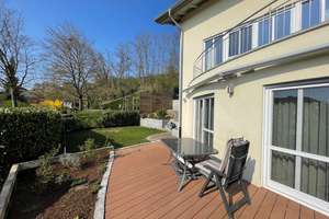 Friesenheim - Exklusives 2-Familien-Traumhaus mit Pool, Garten und herrlichem Ausblick!
 – Die vollständige Adresse der Immobilie erhältst du vom Anbieter., 77948 Friesenheim – Vorschaubild 5