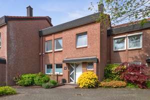 Licht & Design: Exkl. 5-Zi-Townhouse im Herzen von Kaiserswerth! Studio! Hobby! Garten! Garage! – Die vollständige Adresse der Immobilie erhältst du vom Anbieter., 40489 Kaiserswerth, Düsseldorf – Vorschaubild 21