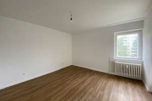 Wohnung im Grünen! Einkommensgrenzen bitte beachten! – Schluchseestr. 11, 13469 Waidmannslust, Berlin – Vorschaubild 7