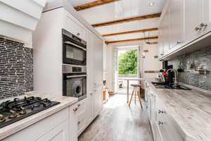 Property thumbnail 10