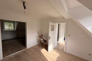 Frisch renovierte 3-Zimmer-Dachgeschosswohnung - Erstbezug nach Renovierung – Blumenthalstr. 4, 45138 Südostviertel, Essen – Vorschaubild 4