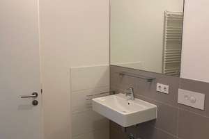 Neuwertige 2-Zimmer-Wohnung im familienfreundlichen Wohnkomplex in Düsseldorf Golzheim – Schwannstraße 17, 40476 Golzheim, Düsseldorf – Vorschaubild 1