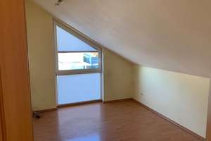 3 ZKB mit Sauna, Kamin, sonnige Dachterrasse und traumhaftem Blick in Siegen Kaan-Marienborn – Die vollständige Adresse der Immobilie erhältst du vom Anbieter., 57074 Kaan-Marienborn, Siegen – Vorschaubild 9