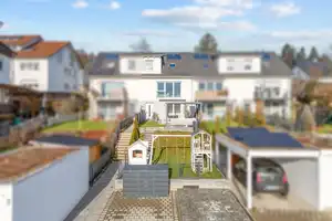 Stilvolles Reihenmittelhaus mit Garten und Pool - Einziehen & Genießen. – Esslingen (Kreis) – Vorschaubild 2