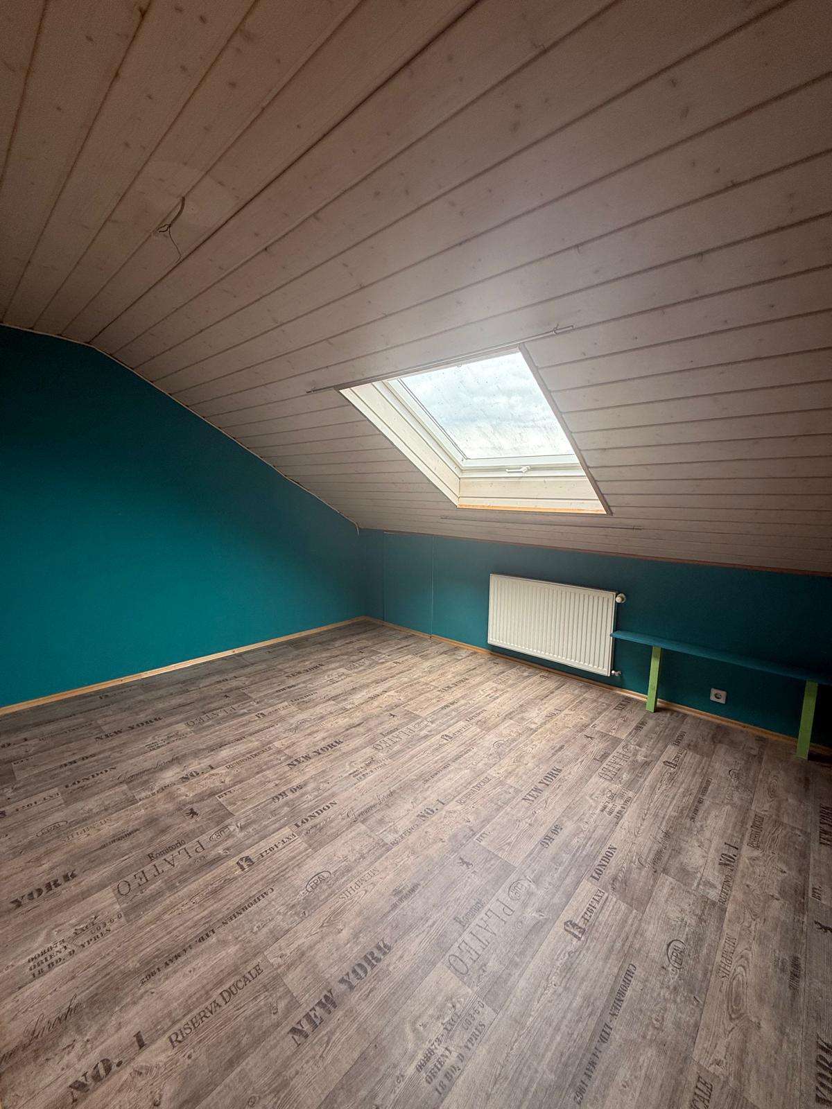 Immobilie in Walzbachtal - Attraktive, 4-Zimmer-Dachgeschoßwohnung mit Garage, Gartenanteil, Hobbyraum - Bild 4