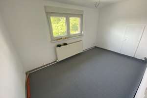 Spacious 7-Room House · Huge 2,580 m² Yard · 1 km to Clay Kaserne · Pets Welcome · Garage – 55252 Mainz-Kastel, Wiesbaden – Vorschaubild 5