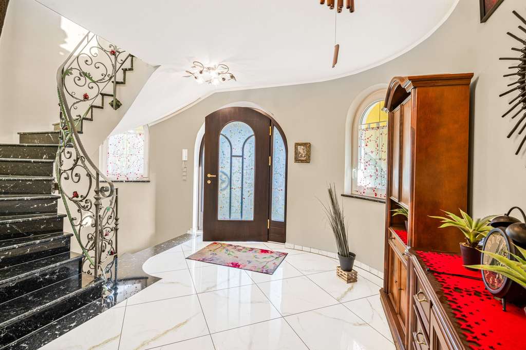 Immobilie in Murg - Einzigartige Chance: Moderne Traumvilla im Bieterverfahren - Bild 2