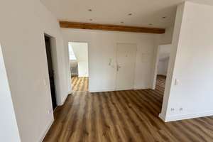 Stilvoll saniert: Helle 2-Zimmer-Wohnung mit Balkon in Düsseldorf-Rath – 40470 Rath, Düsseldorf – Vorschaubild 5