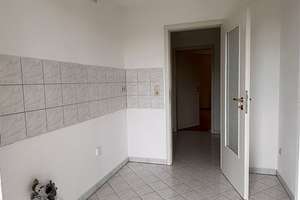 Gut geschnittene 2-R-Wohnung im 3.OG mit großem Balkon ab August 2026 zu mieten – Bahnhofstraße 17, 8056 Mitte-West, Zwickau – Vorschaubild 11