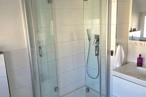 Helle 3–4 Zimmer Wohnung mit Kamin, Südbalkon & Blick über Stuttgart – Die vollständige Adresse der Immobilie erhältst du vom Anbieter., 70439 Stammheim-Süd, Stuttgart – Vorschaubild 12