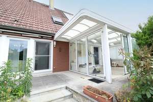 Charmantes Einfamilienhaus mit Schwimmhalle, Wintergarten und Kamin – Okal Fertighaus – Die vollständige Adresse der Immobilie erhältst du vom Anbieter., 38124 Stöckheim-Leiferde, Braunschweig – Vorschaubild 4