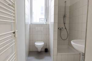 Provisionsfrei & direkt am Landwehrkanal: ruhige 2 Zi Wohnung mit ca. 55 m² und  3-4m‑Deckenhöhe – Carl-Herz-Ufer 7, 10961 Kreuzberg, Berlin – Vorschaubild 6