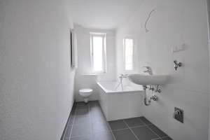 **Erstbezug nach Sanierung** Badewanne, Einbauküche und Laminat – Große Barlinge 1, 30171 Südstadt, Hannover – Vorschaubild 5