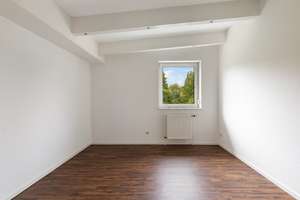 Großzügiges Wohnhaus mit Einliegerwohnung/Büro im Grünen in Hamburg-Rahlstedt – Die vollständige Adresse der Immobilie erhältst du vom Anbieter., 22147 Rahlstedt, Hamburg – Vorschaubild 31