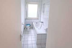 **Attraktive 2-Zimmer-Wohnung+ Küche in Duisburg** – Markgrafenstr. 110, 47166 Duisburg – Vorschaubild 7