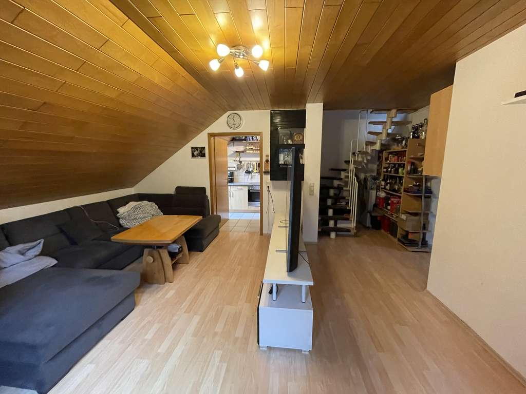 Immobilie in Neckarbischofsheim - Charmante 3-Zimmer Wohnung mit Balkon in Neckarbischofsheim - Bild 1