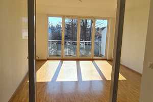 FREI ZUM BEZUG: lichtdurchflutet, sonnig, ruhig: 3-Zi-Wohg, S-W.-Balkon Moos.. - prov.frei – Bautzener Str. 28, 80997 München – Vorschaubild 9