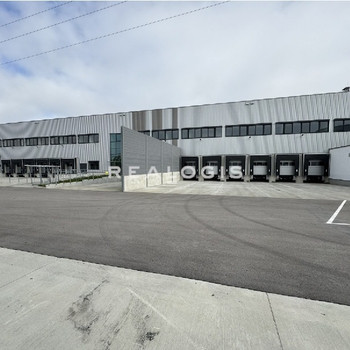 Lager/ Logistik - 9x Rampe - 10,50 m UKB