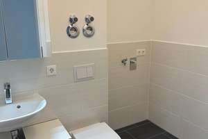 Helle moderne Wohnung mit Aufzug und Tiefgarage  in ruhiger und grüner Wohngegend – Hasengartenstraße xxx, 65189 Südost, Wiesbaden – Vorschaubild 11
