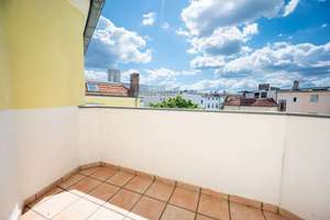 ⭐ Lichtdurchflutetes Penthouse am Tegeler See – 3-Zi-Whg mit 3 Balkonen, EBK & Whirlpoolwanne – Die vollständige Adresse der Immobilie erhältst du vom Anbieter., 13507 Tegel, Berlin – Vorschaubild 9