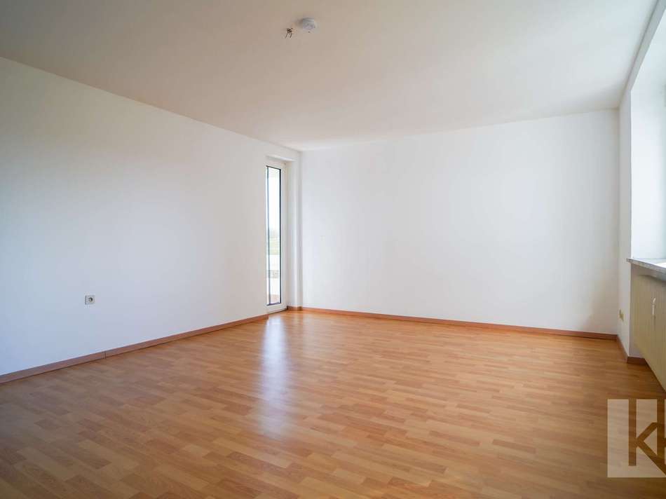 ...Zugang zum Balkon