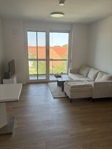 2 Zimmer-Wohnung mit Tiefgaragenstellplatz und Balkon in Obererding