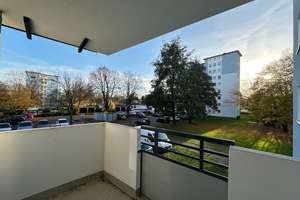 Großzügig geschnittene 3-Zimmer-Wohnung mit Balkon1! – Baumbergerstr. 52, 51371 Rheindorf, Leverkusen – Vorschaubild 2