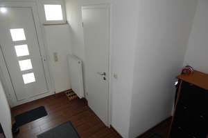 **Charaktervolles Zuhause in Rheinnähe**Perfekt für Paare und kleine Familie** – Die vollständige Adresse der Immobilie erhältst du vom Anbieter., 40789 Monheim am Rhein – Vorschaubild 3