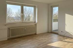 Gut geschnittene 3-Zimmer-Wohnung mit Balkon und Weitblick – Die vollständige Adresse der Immobilie erhältst du vom Anbieter., 41179 Rheindahlen-Mitte, Mönchengladbach – Vorschaubild 1