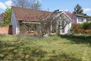 Bezugsfrei! Ruhiges Einfamilienhaus mit großem Garten! Provisionsfrei! – Rudhartstr. 52, 80999 Untermenzing, München – Vorschaubild 3