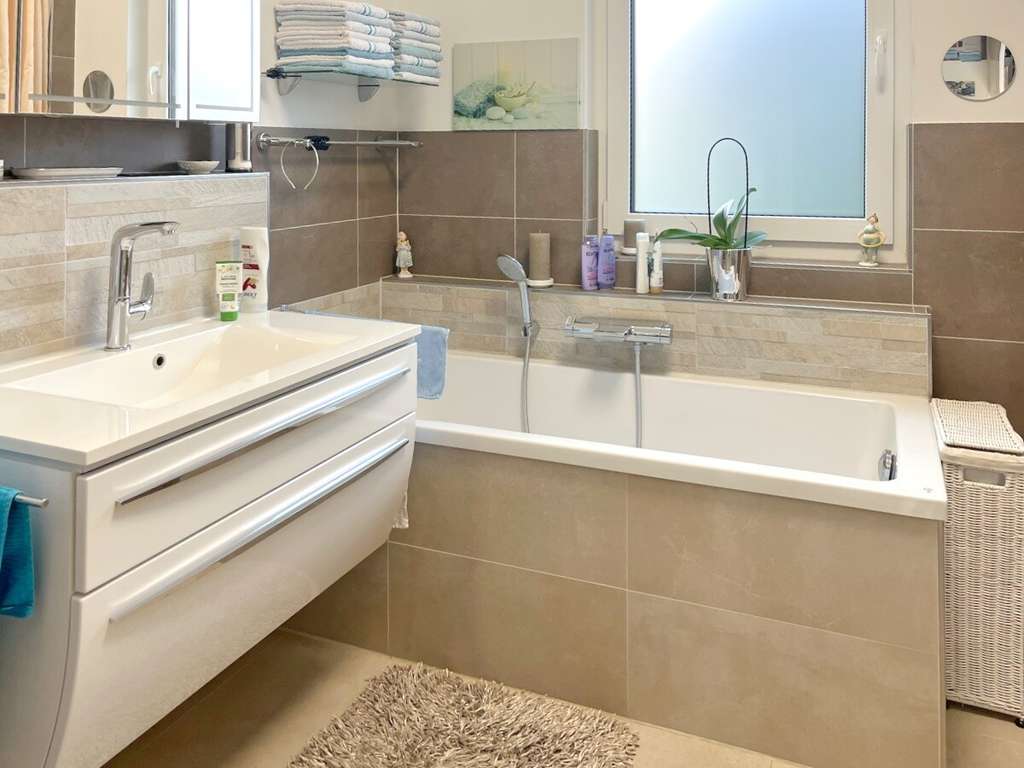 Immobilie in Weeze - Zukunftssicher wohnen ++ Effizienzhaus-55/ Bungalow, ideal für Jung  und  Alt - Bild 1