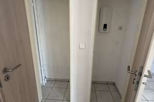 Lichtdurchflutete 3-Raum Wohnung mit Wintergarten – 64354 Reinheim – Vorschaubild 3