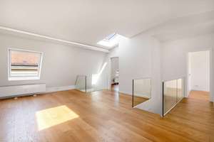 Einzelstück im Altbau. Kernsaniertes Dachgeschoss mit Blick auf St. Paul. – Die vollständige Adresse der Immobilie erhältst du vom Anbieter., 80336 Sankt Paul, München – Vorschaubild 8
