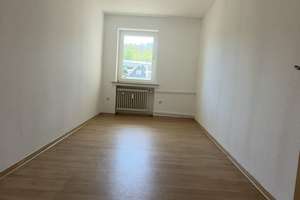 Sibylle Kolb Immobilien - 75 m² - 3 Zimmer Wohnung mit Balkon in Siegen Weidenau – Die vollständige Adresse der Immobilie erhältst du vom Anbieter., 57076 Weidenau, Siegen – Vorschaubild 18