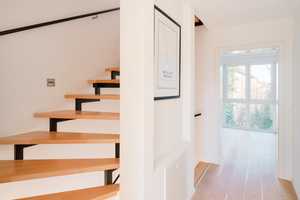 Modernes und neuwertiges Reiheneckhaus ***SAUNA**GARAGE**GARTEN*** – Stuttgart – Vorschaubild 8