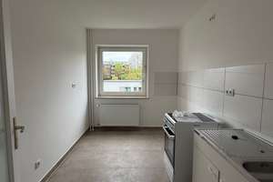 3-Zimmer-Wohnung mit großzügiger Loggia & inkl. Keller in Hamburg-Eißendorf – Strucksbarg 53, 21077 Eißendorf, Hamburg – Vorschaubild 13