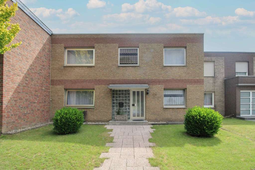 Haus mit Gestaltungspotential samt großem Garten in Sackgassenlage von Grevenbroich