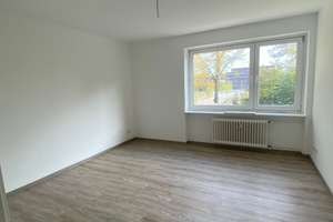 Sommer im neuen Zuhause – attraktive 3,5-Zimmer-Maisonettewohnung mit Balkon, frei ab 01.09.2026! – Moosstraße 84, 12439 Niederschöneweide, Berlin – Vorschaubild 4