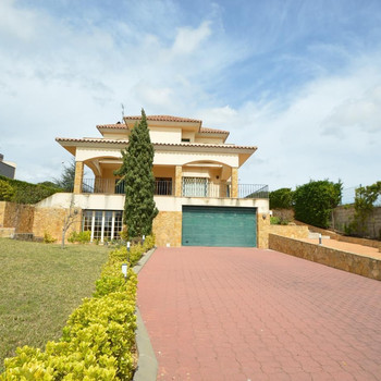 Villa mit atemberaubendem Panoramablick