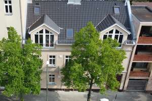 Kernsaniertes Altbau-Mehrfamilienhaus mit genehmigtem Neubau-Potenzial