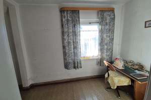 Trauen Sie sich! Freistehendes Einfamilienhaus mit Einfahrt, Garage und schönem Garten zu verkaufen. – Ritterstraße 3, 99718 Greußen – Vorschaubild 6