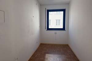 Erstbezug nach Kernsanierung:  Helle 4-Zimmer-Wohnung mit Balkon nahe U-Bahnstation – Die vollständige Adresse der Immobilie erhältst du vom Anbieter., 80799 Universität, München – Vorschaubild 4