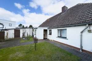 Einfamilienhaus auf 7.749 m² Grundstück // Neubau & Weiterentwicklung möglich // Ruhige Lage bei HST – Die vollständige Adresse der Immobilie erhältst du vom Anbieter., 18510 Zarrendorf – Vorschaubild 11