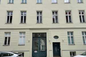 Hochwertig sanierte  3 - Zimmer-Altbauwohnung – Die vollständige Adresse der Immobilie erhältst du vom Anbieter., 10117 Mitte (Ortsteil), Berlin – Vorschaubild 1