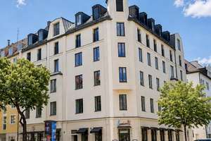 Altbau-Juwel in Schwabing – 3,5 Zimmer mit original Deckenmalerei