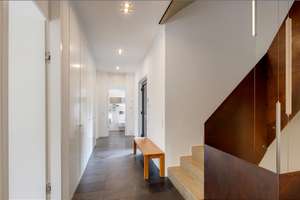 Möbliert: Designhaus mit weitläufigem Garten und viel Privatsphäre – 80997 Allach, München – Vorschaubild 24